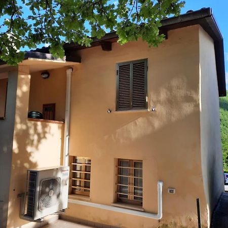 Ferienhaus In Frontone 外观 照片
